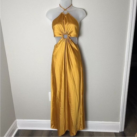 NEW Alice Elle Formal Long Dress Size 8 Yellow Gold Satin Halter Side Cutouts - Picture 2 of 8